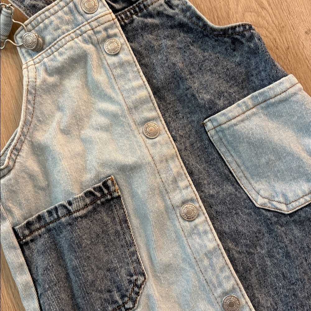 7 FOR ALL MANKIND girls two denim overalls dress size 4T blue neutral pockets - Picture 3 of 7